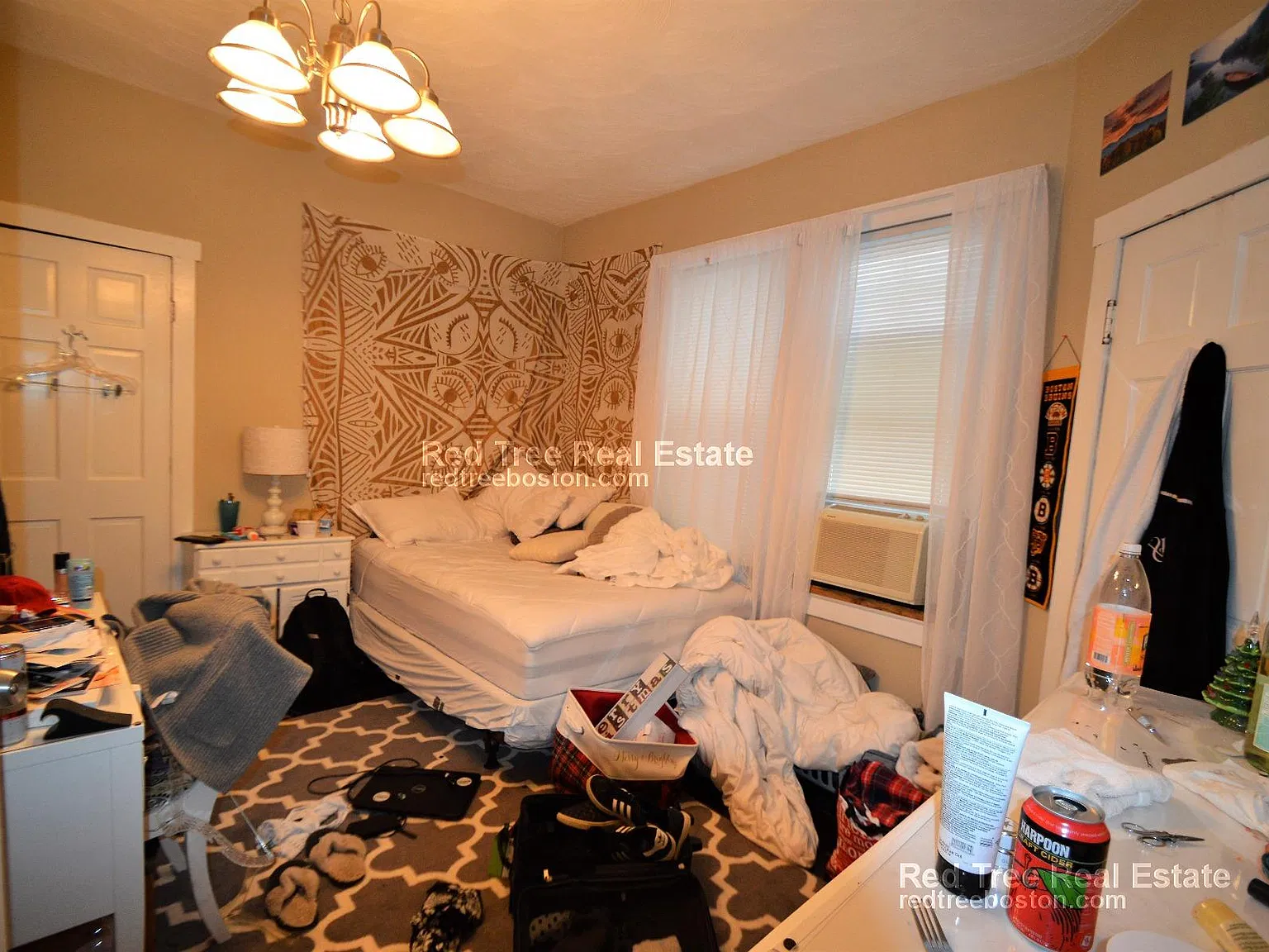 4 bed, 1.5 bath, 1000 sqft, $5,600 — Photo 2