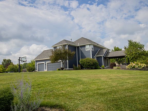 3rd image of 16509 Witham Ln