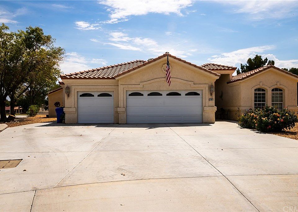 1st image of 27927 Forest Ct