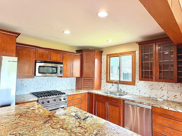 8730 N Silver Spur Rd — Photo 62