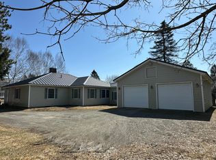 102 North St, Houlton, ME 04730