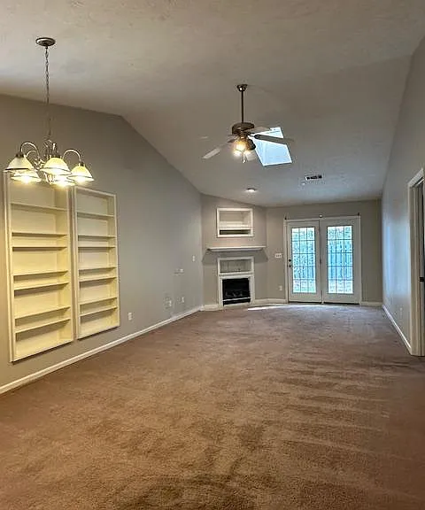 246 Waverly Ct — Photo 7