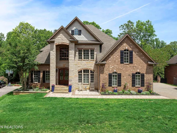1724 Duncan Woods Ln, Knoxville, TN 37919