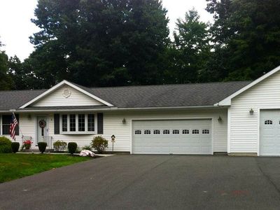 1 Matthew Dr, Schaghticoke, NY, 12154