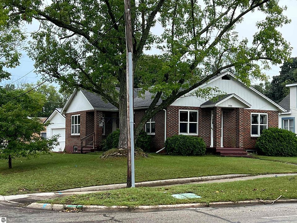 1st image of 701 N Harris St