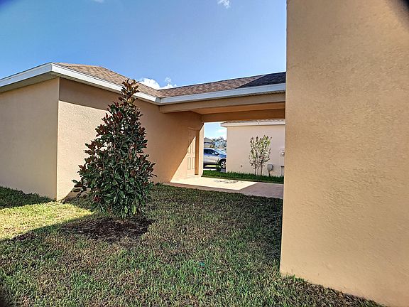 4th image of 11131 Longleaf Woods Dr