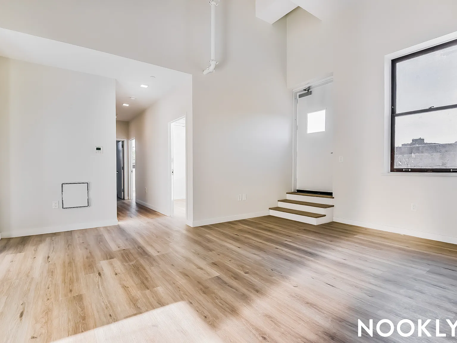 619 Throop Avenue — Photo 3