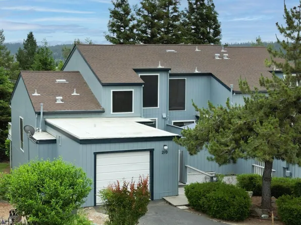 210 Rockwood Dr, Grass Valley, CA 95945