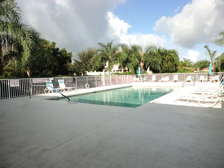 4430B Corso Venetia Blvd — Photo 39