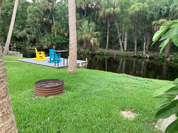 9889 W Halls River Rd, Homosassa, FL 34448