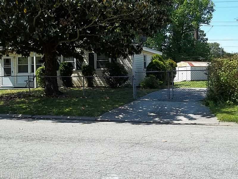 2nd image of 2602 Cayce Dr
