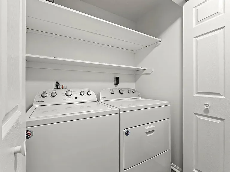 9210 Sea Wind Pl — Photo 16