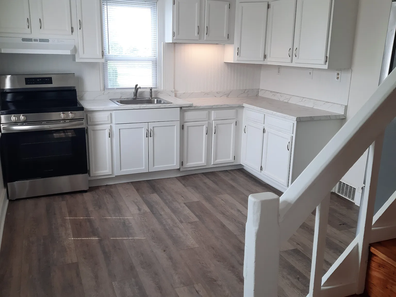 3 bed, 2.5 bath, 1350 sqft, $1,850 — Photo 1