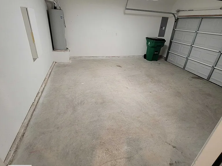 1220 Sunnyvale Ln — Photo 15
