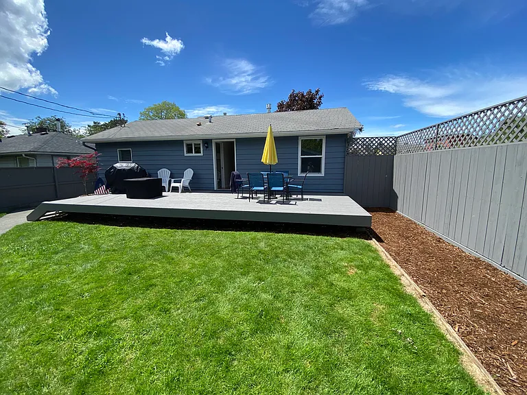 2510 Iron St — Photo 15