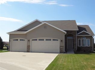 815 NW 37th Ct, Ankeny, IA 50023