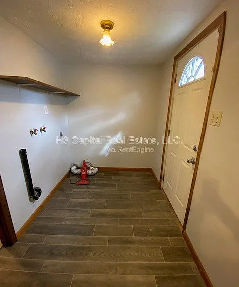 2011 Harris St #C — Photo 7