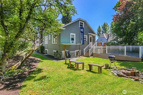 5745 25th Ave NE Photo 1