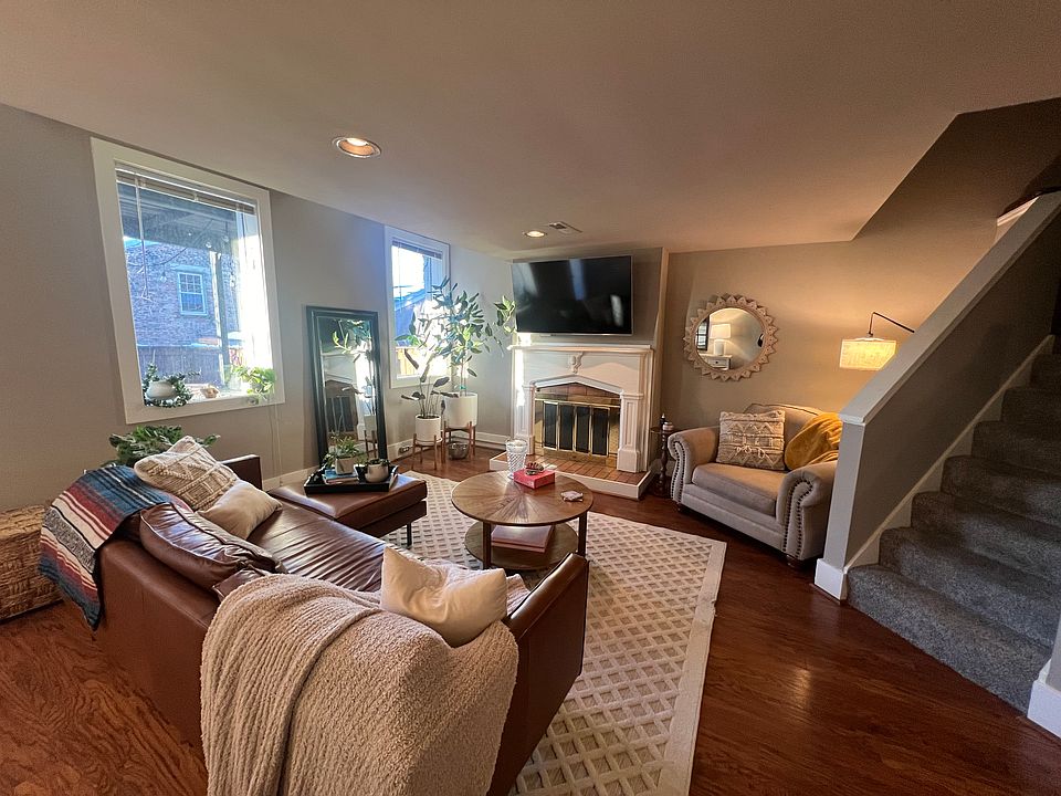 1st image of 409 Milton St Unit 1