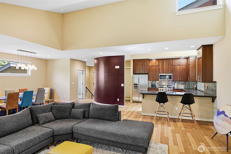 5th image of 3046 SW Manning Street
