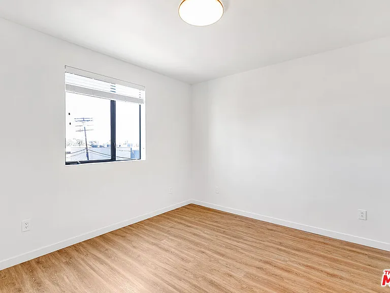 747 Lillian Way #7 — Photo 15
