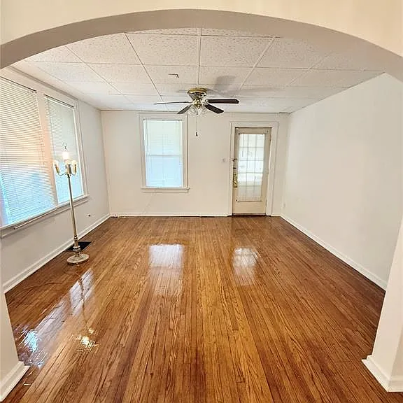 307 N Clinton St — Photo 7