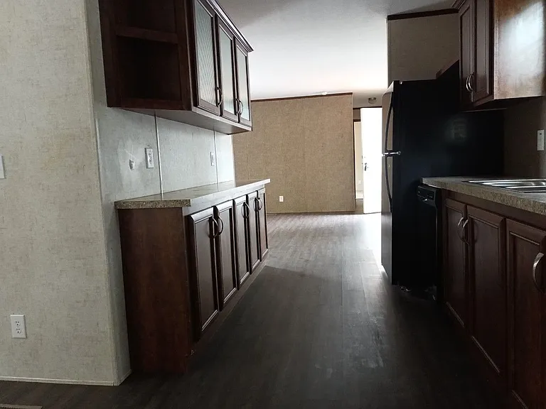 Santa Barbara Estates — Photo 14