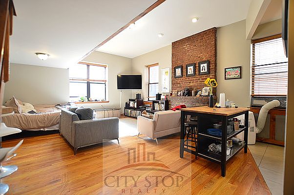 1st image of 38 W 74th St APT 3C