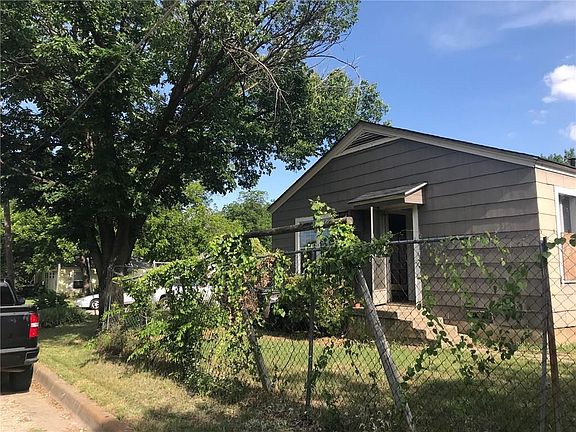 3rd image of 4100 Townsend Dr
