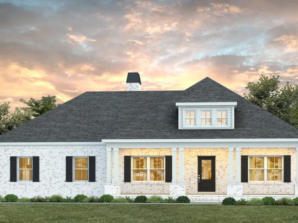 1827 Long Leaf Ln, Opelika, AL 36801
