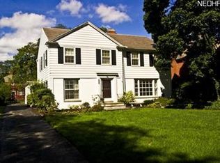 22475 Byron Rd, Shaker Heights, OH 44122