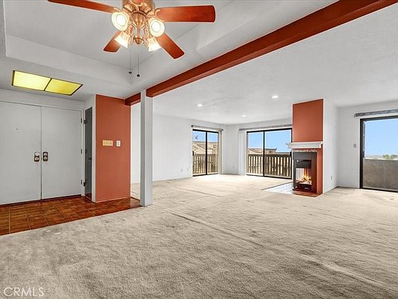 3rd image of 2298 Rose Ave #302