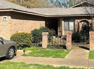 77 Shore Dr, Clinton, MS 39056