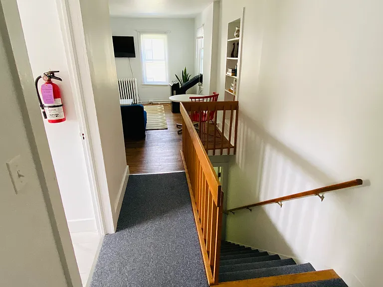 220 S Geneva St #4 — Photo 8