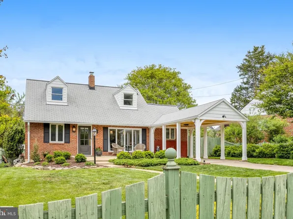 7302 Tyler Ave, Falls Church, VA 22042