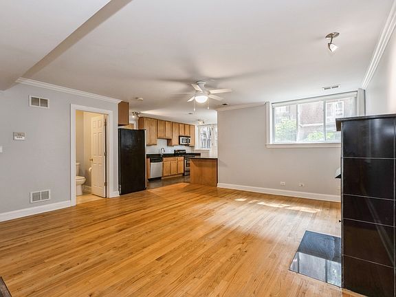 5th image of 914 W Agatite Ave APT Gs
