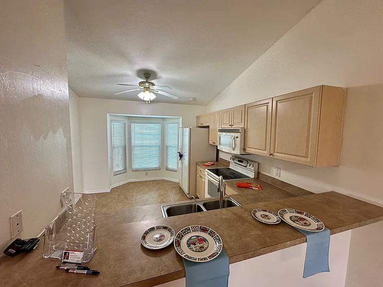 2306 NE 16th Ter #2306 — Photo 11