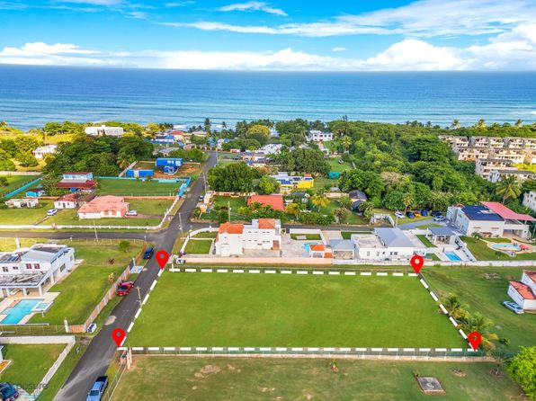 40 Calle Atlantico Urb Ocean Front, Vega Baja, PR 00693