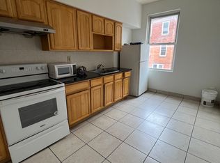 1622 S 5th St #3R, Philadelphia, PA 19148