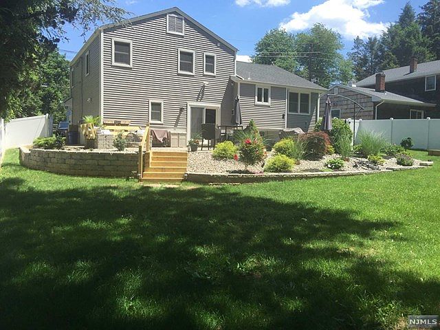 2nd image of 296 Grand Blvd