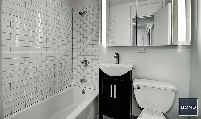 Rented by Bond New York | media 18