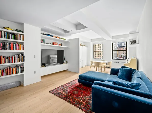 20 Pine Street 1201 image 3 of 6