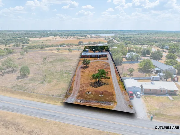 707 W Chestnut St, Throckmorton, TX 76483