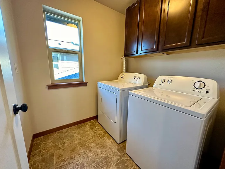 5831 Pioneer Ridge Pl — Photo 20
