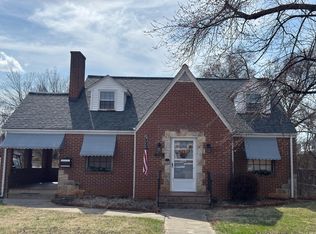 3230 Hillcrest Ave NW, Roanoke, VA