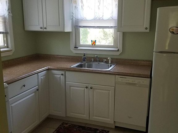 2nd image of 251 Boundary Ave