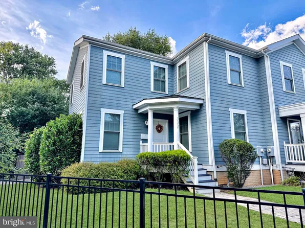 300 Mount Vernon Ave, Alexandria, VA 22301