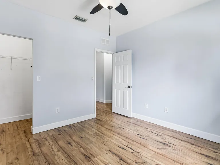 5056 SW 141st Ave — Photo 14