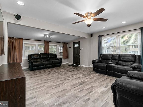 4th image of 7907 Mayford Ave