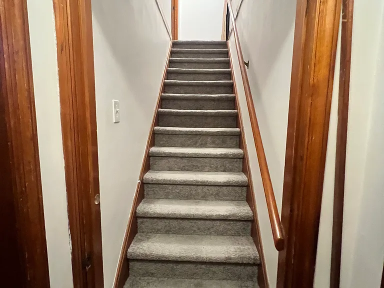 255 Waite Ave — Photo 5